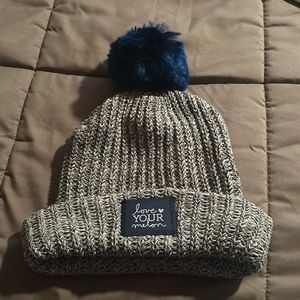 Love your melon pom beanie blue and white with removable pom